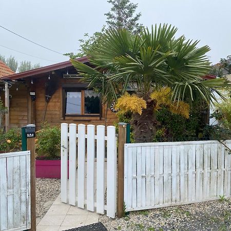 Grand Chalet Tout Equipe 6 Personnes Proche Des Plages Du Debarquement Sommervieu Eksteriør bilde