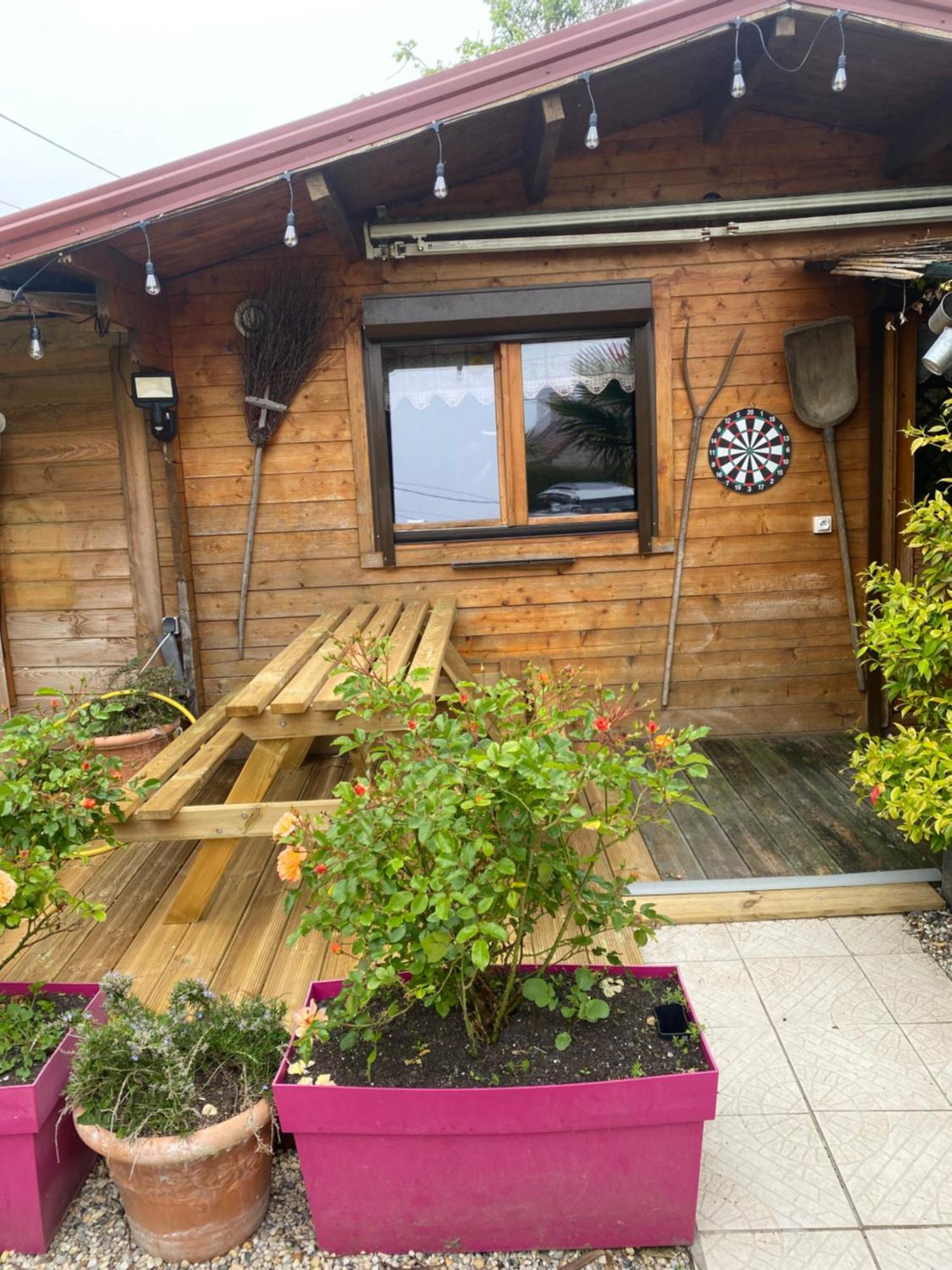 Grand Chalet Tout Equipe 6 Personnes Proche Des Plages Du Debarquement Sommervieu Eksteriør bilde